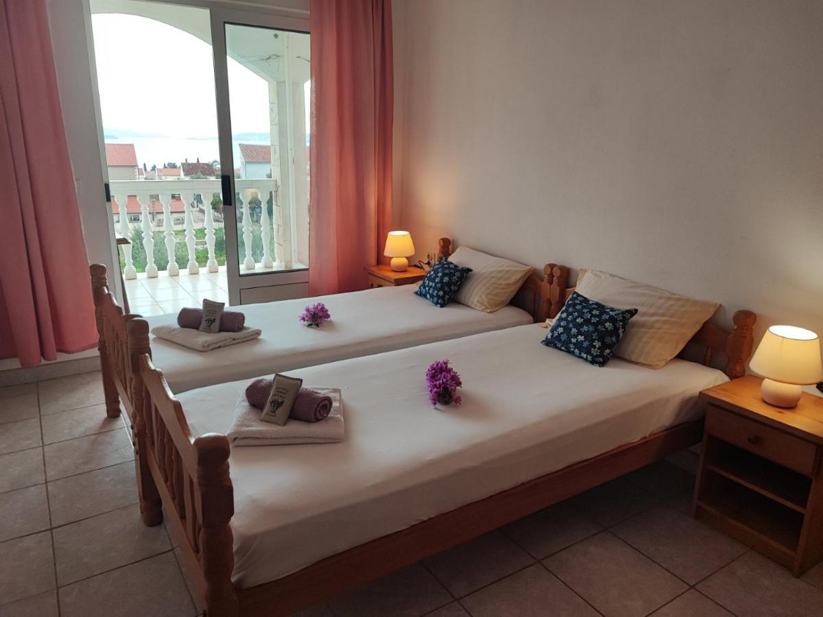 Apartments Dodik Orebić Eksteriør billede