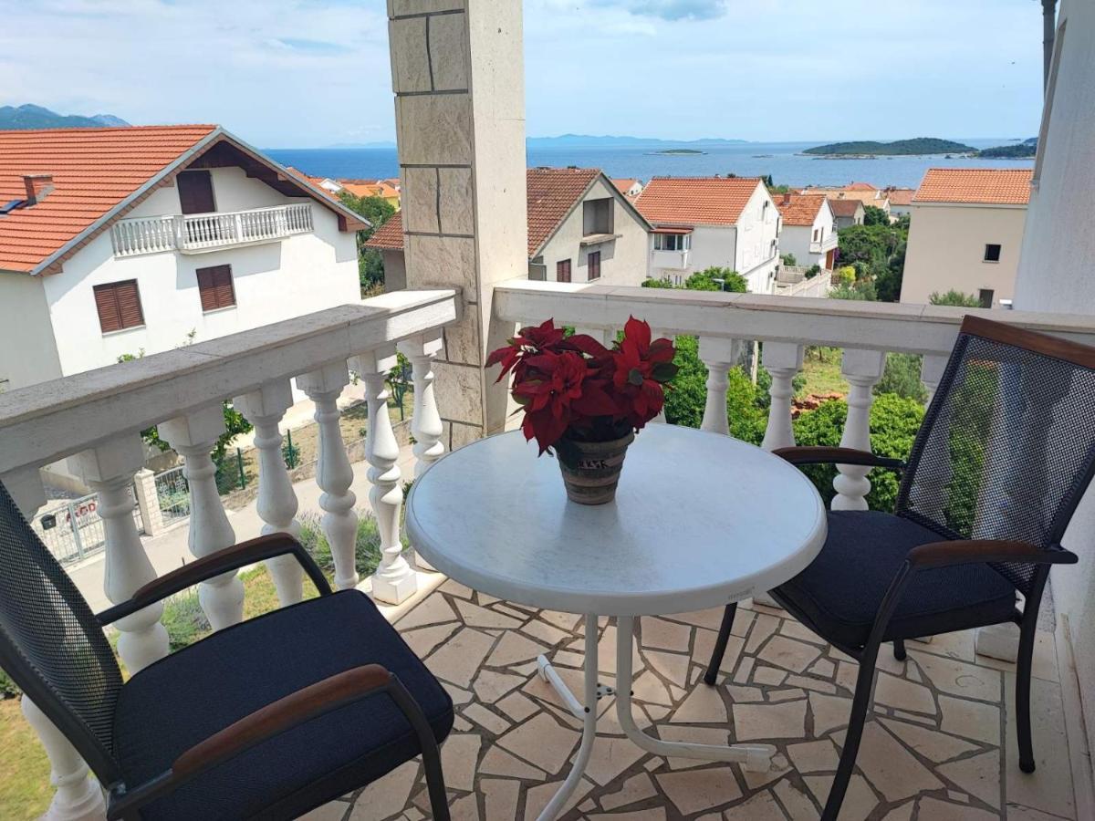 Apartments Dodik Orebić Eksteriør billede