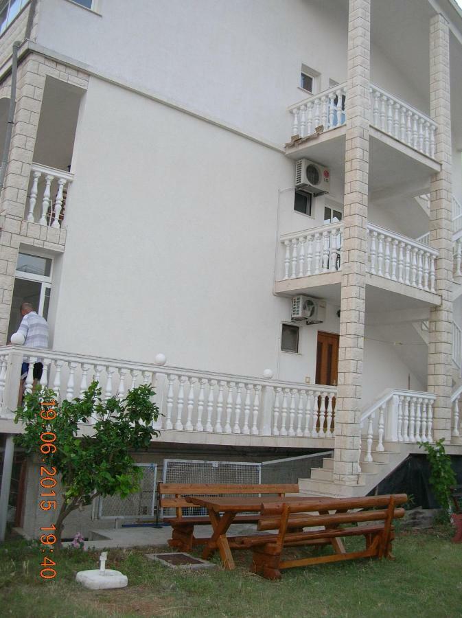 Apartments Dodik Orebić Eksteriør billede
